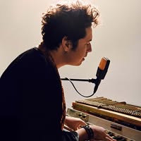 Pianoбой Дмитро Шуров